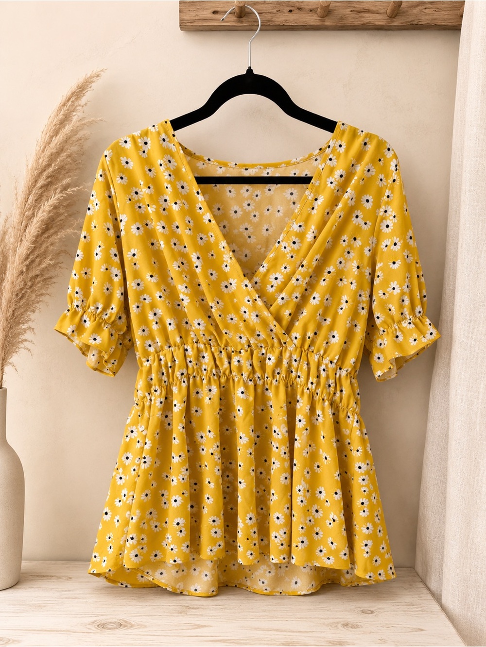 SHEIN Curve 1XL Yellow Daisy Floral Babydoll Peplum Blouse